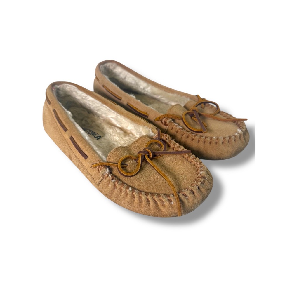 Minnetonka Shoes Women's 8 Cally Moccasin Slipper Suede‎ Faux Fur Lined Tan 4052